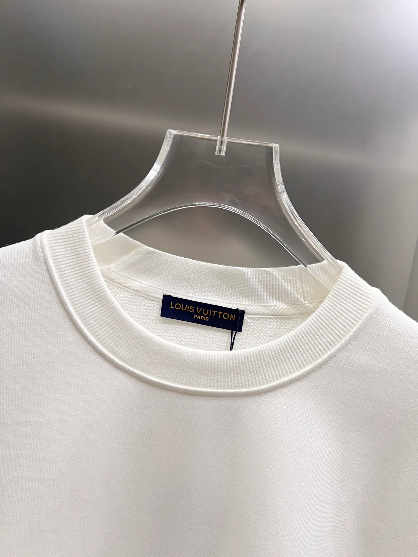 🅿️260 1v Louis* 2025 Autumn and Winter New Style Customized Double Yarn Fabric Round Neck Long Sleeve Sweater Classic Letter Foaming Technology High-End Version! The same loose version for men and women S M L XL XXL five sizes color black white